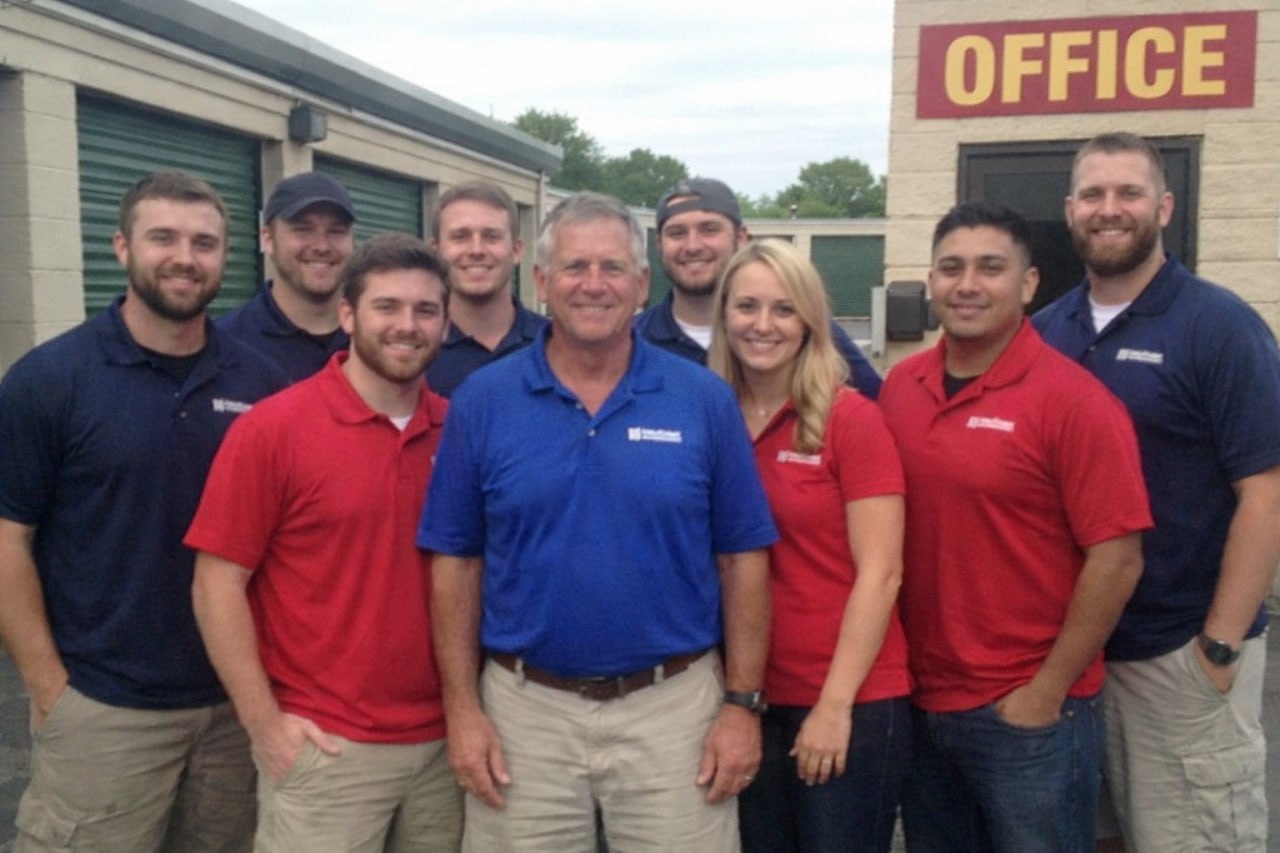 Water damage restoration professionals in Newark, OH